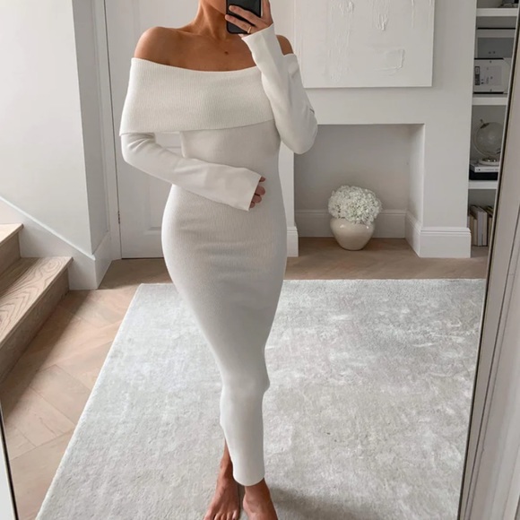 WHITE RIBBED KNIITED DRESS - Picture 1 of 5